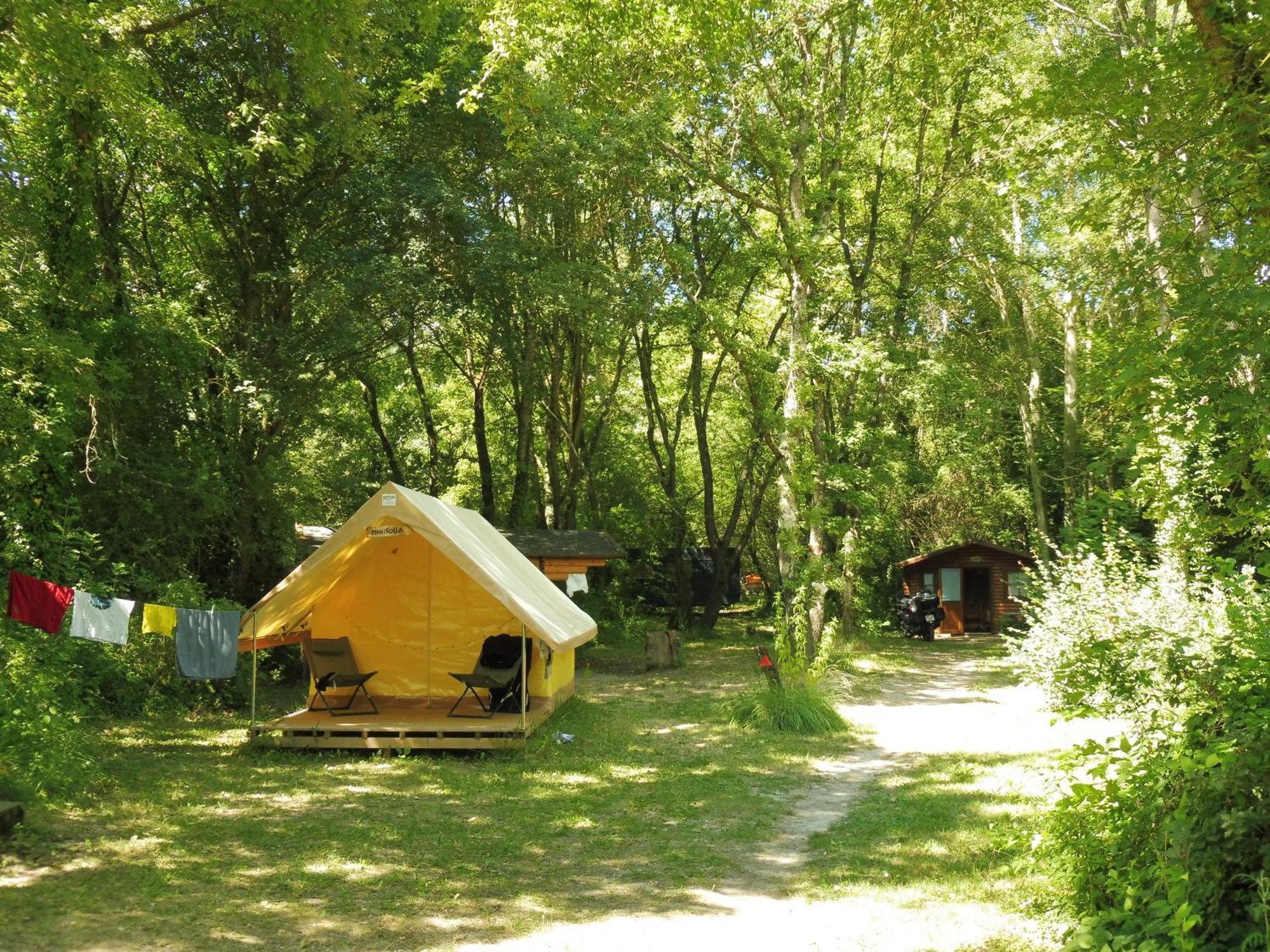 Camping La Vaugelette - Drome Montclar-sur-Gervanne Dış mekan fotoğraf